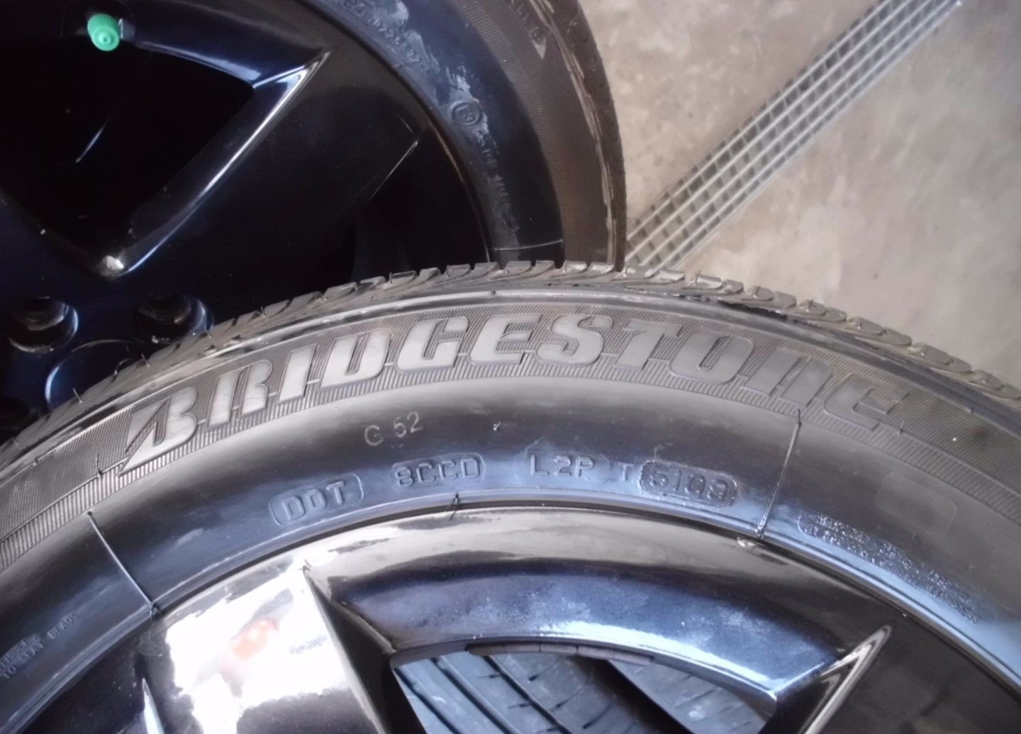 Peças - Pneus Bridgestone 205/60/R15